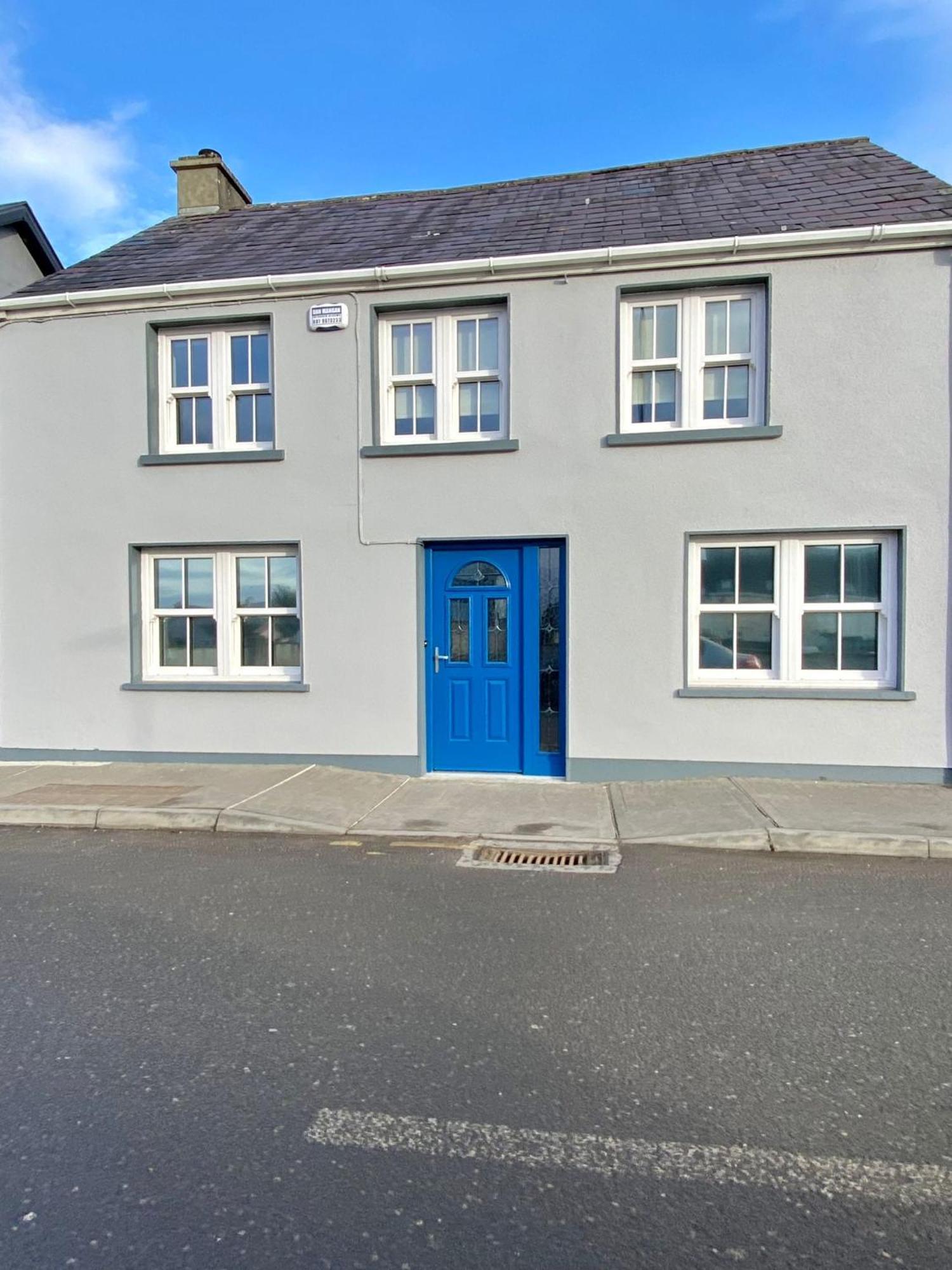 Modern Family Home Castleisland Kültér fotó