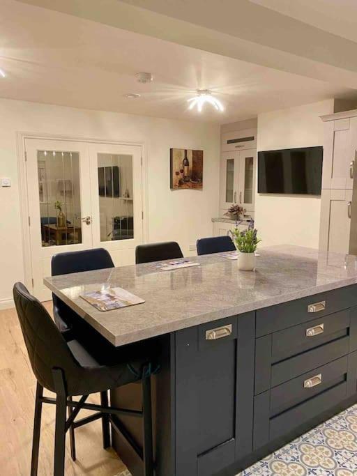 Modern Family Home Castleisland Kültér fotó